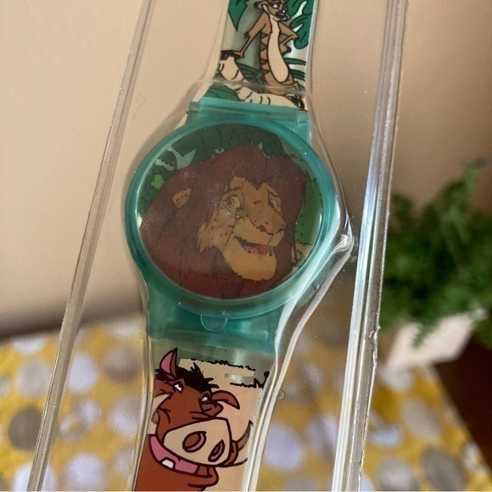 Vintage NIP Disney’s Lion King holographic watch
